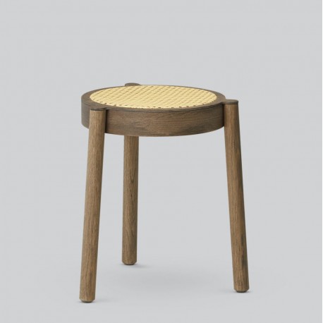 Tabouret Pal chêne fumé, canne tressée